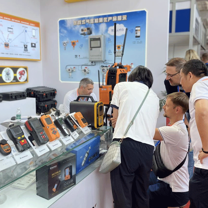 逸云天再掀消防安全技術(shù)風(fēng)暴，明星產(chǎn)品引爆北京展會場